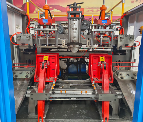 全自動(dòng)65型吹塑機(jī)